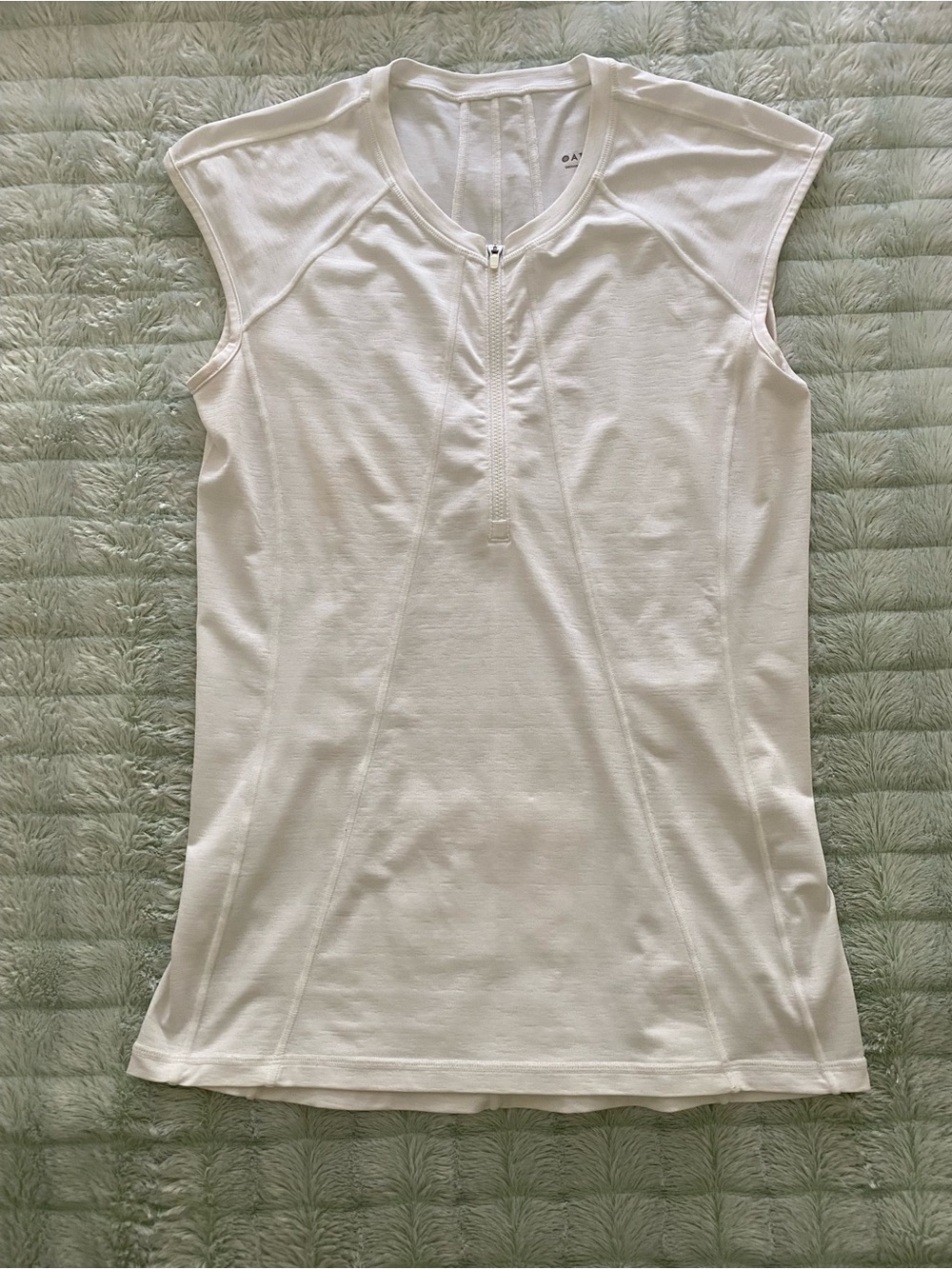 Athleta Women’s White Zip-Front Sleeveless Top — Small